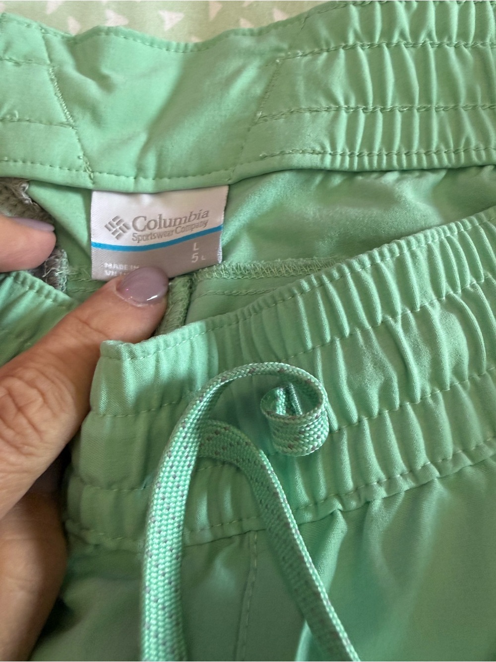 Women’s Mint Drawstring Athletic Shorts - Picture 4 of 4